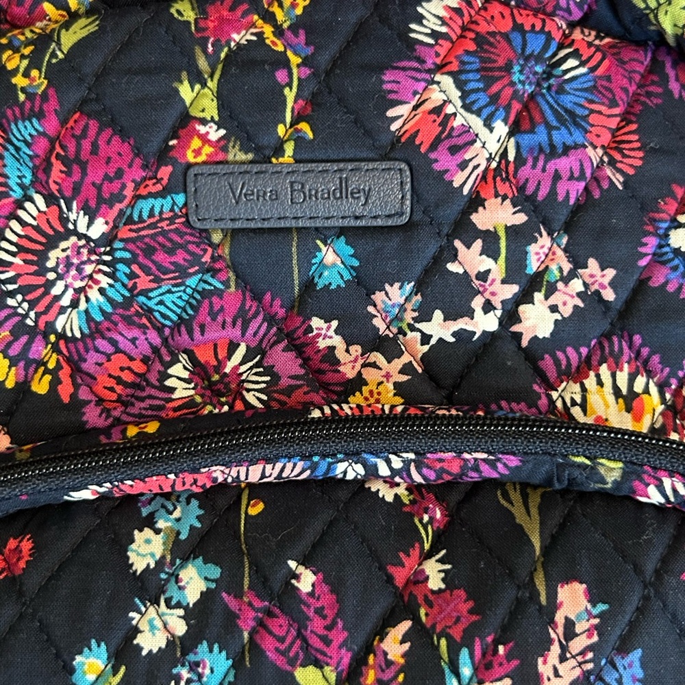 Vera Bradley Midnight Wildflowers Essential Backpack black floral NWT - Picture 4 of 9